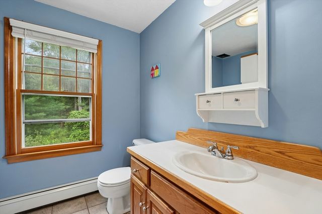 10 Sadler Road, Upton, MA 01568