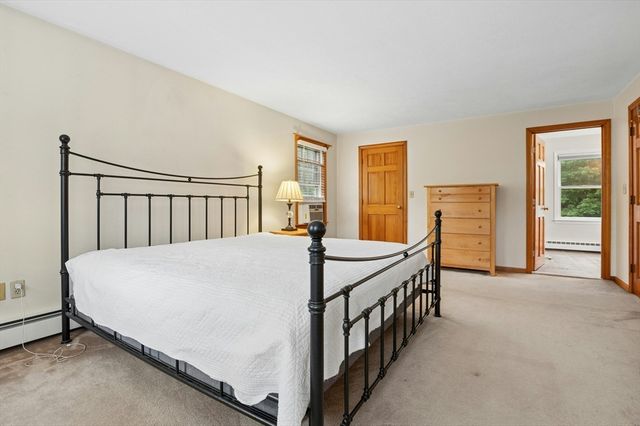 10 Sadler Road, Upton, MA 01568