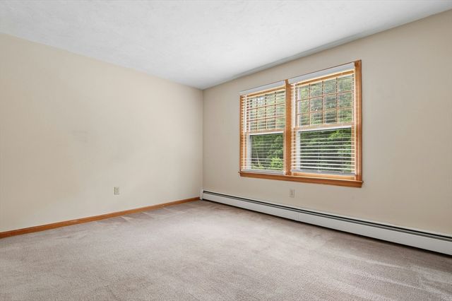 10 Sadler Road, Upton, MA 01568