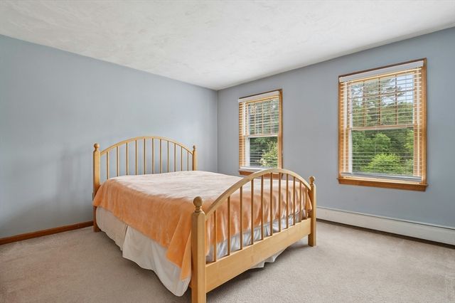 10 Sadler Road, Upton, MA 01568