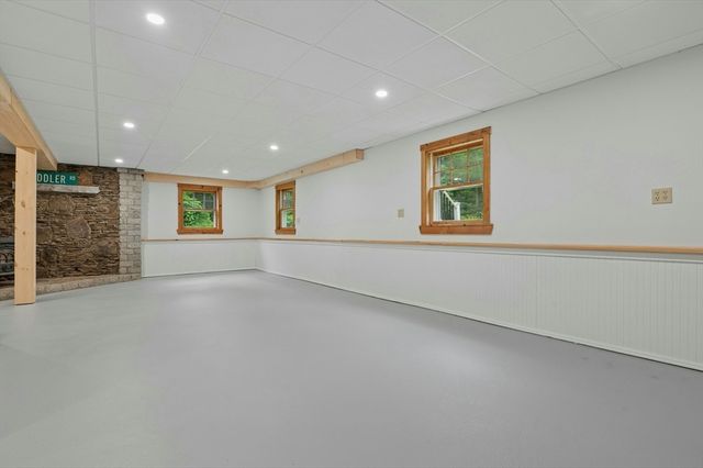 10 Sadler Road, Upton, MA 01568