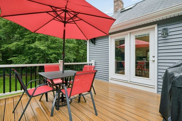 10 Sadler Road, Upton, MA 01568