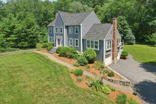 10 Sadler Road, Upton, MA 01568