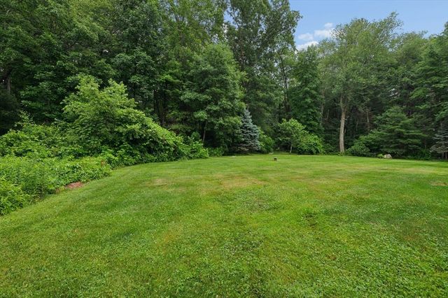 10 Sadler Road, Upton, MA 01568