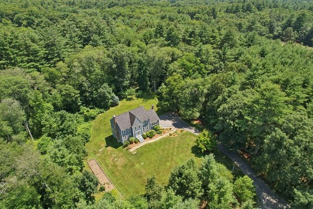 10 Sadler Road, Upton, MA 01568