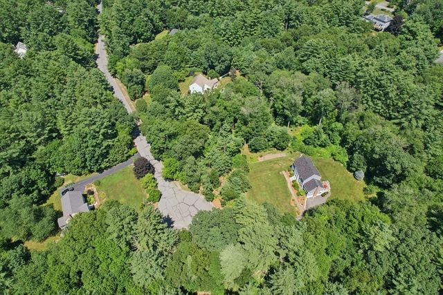 10 Sadler Road, Upton, MA 01568