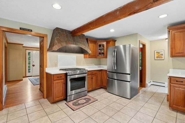 10 Sadler Road, Upton, MA 01568