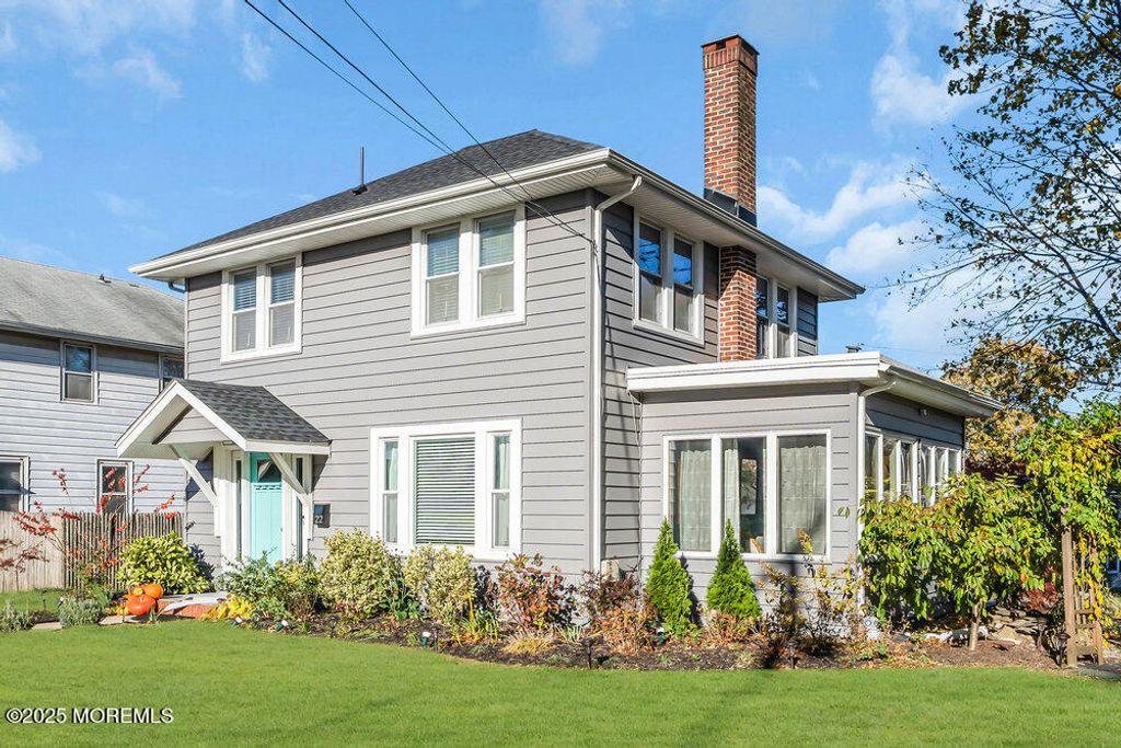 22 Statesir Place, Red Bank, NJ 07701