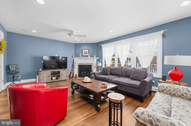 126 IVY ROCK LN, Havertown, PA 19083