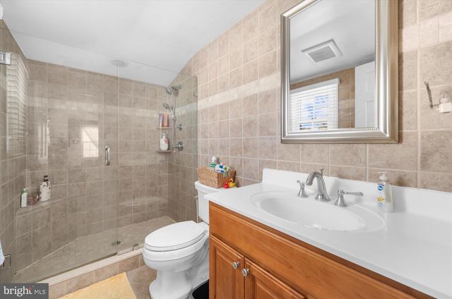 126 IVY ROCK LN, Havertown, PA 19083