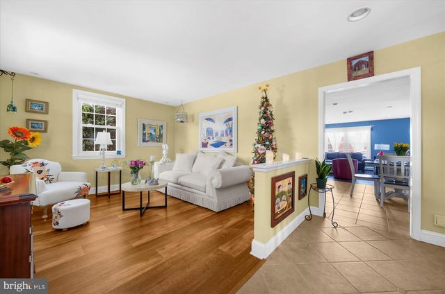 126 IVY ROCK LN, Havertown, PA 19083