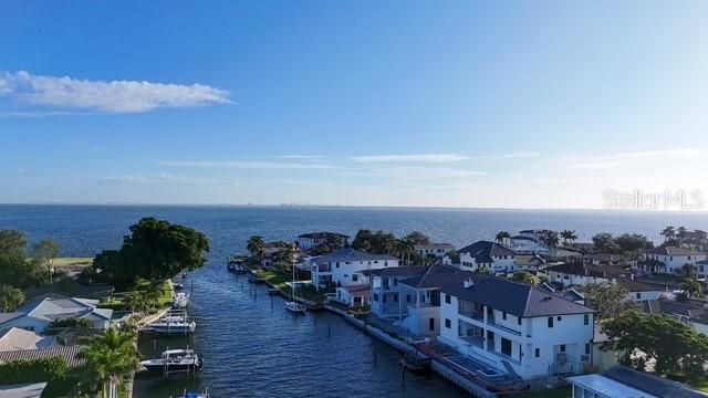 2051 ILLINOIS AVENUE NE, St Petersburg, FL 33703