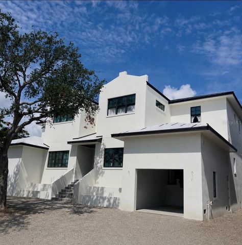 2051 ILLINOIS AVENUE NE, St Petersburg, FL 33703