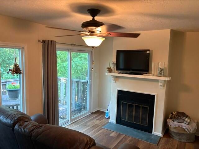 546 Westminister LN, Salem, VA 24153