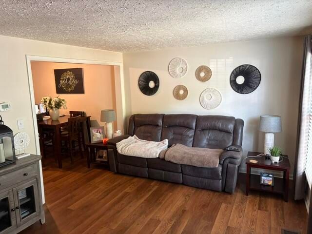 546 Westminister LN, Salem, VA 24153