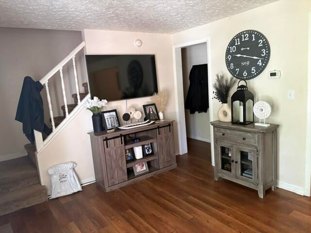 546 Westminister LN, Salem, VA 24153