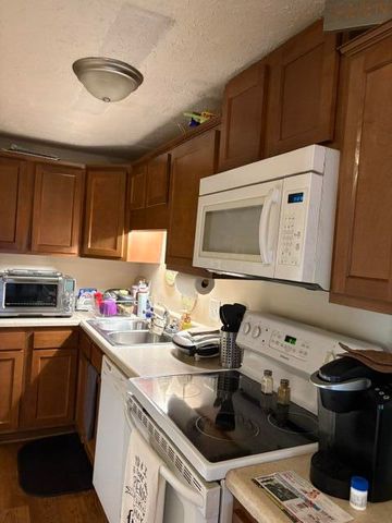 546 Westminister LN, Salem, VA 24153