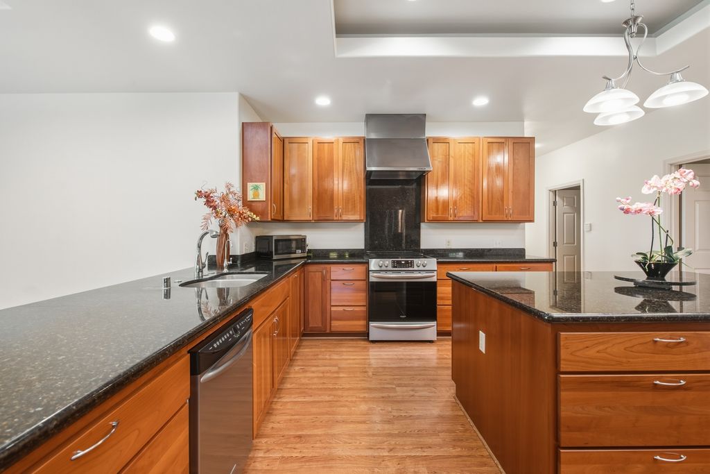 Image 11 of property listing at 56-771 KUALAPA PL, Hawi, HI 96719