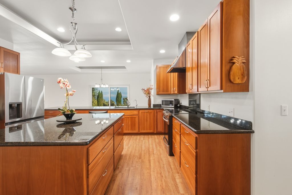 Image 9 of property listing at 56-771 KUALAPA PL, Hawi, HI 96719