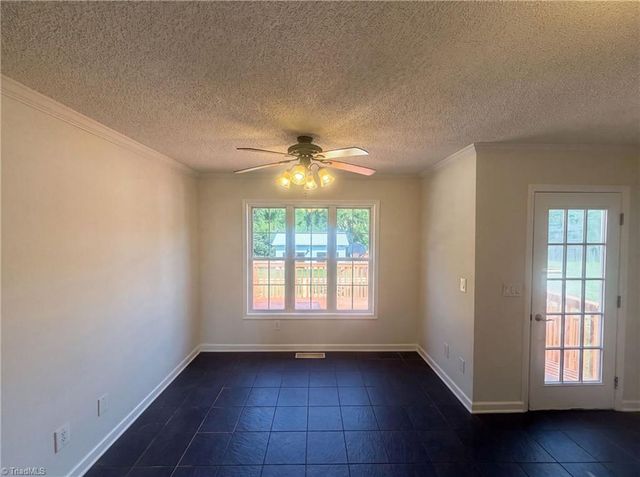 109 Briarcreek Drive, Winston-salem, NC 27107