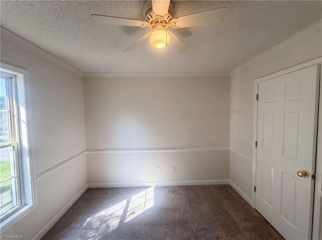109 Briarcreek Drive, Winston-salem, NC 27107
