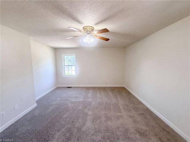 109 Briarcreek Drive, Winston-salem, NC 27107