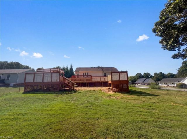 109 Briarcreek Drive, Winston-salem, NC 27107