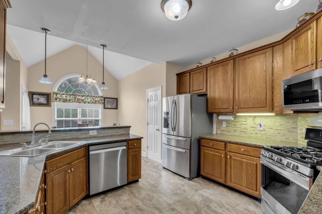 613 Regent Park Dr, Mount Juliet, TN 37122