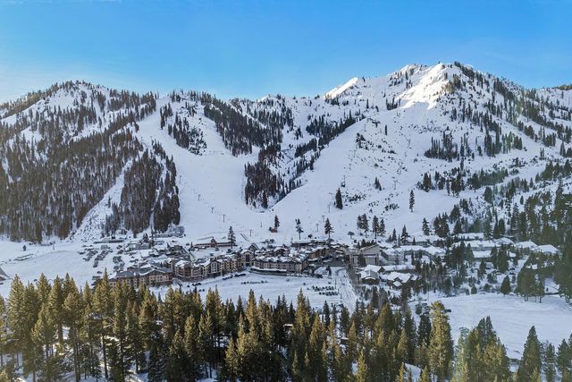 1985 Olympic Valley Rd Unit 418, Olympic Valley, CA 96146