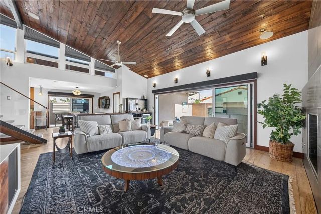 56 The Colonnade, Long Beach, CA 90803