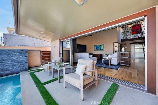 56 The Colonnade, Long Beach, CA 90803