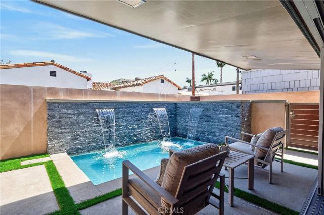 56 The Colonnade, Long Beach, CA 90803