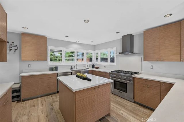 56 The Colonnade, Long Beach, CA 90803