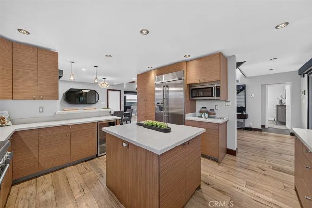56 The Colonnade, Long Beach, CA 90803