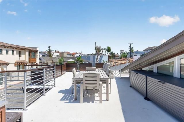 56 The Colonnade, Long Beach, CA 90803