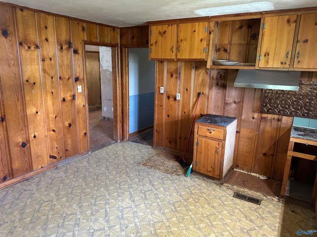 15648 Ham Road, Athens, AL 35611
