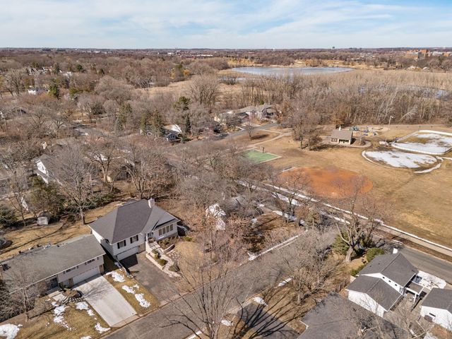 4500 Parkside Lane, Edina, MN 55436