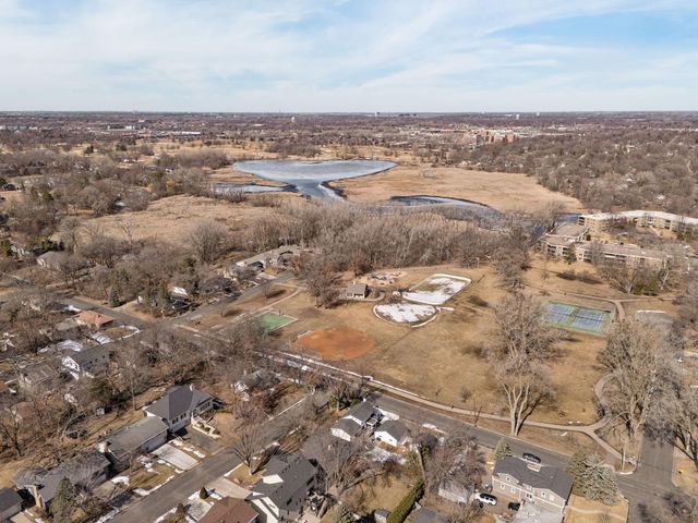 4500 Parkside Lane, Edina, MN 55436