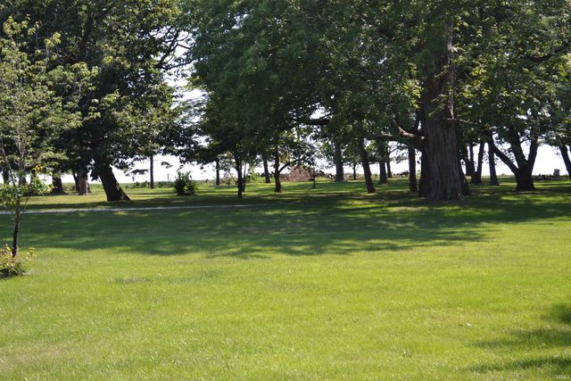 2342 S 300 E, Monticello, IN 47960