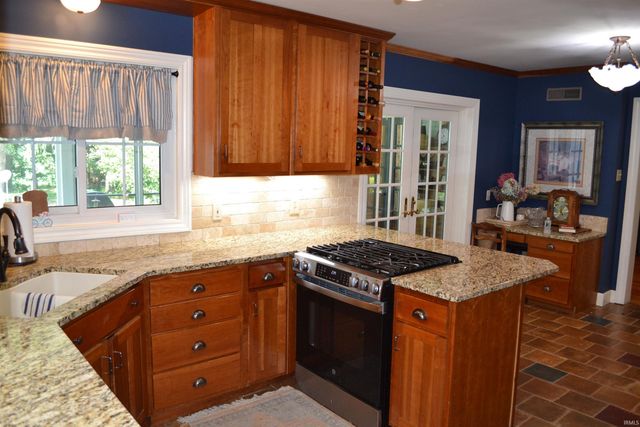 2342 S 300 E, Monticello, IN 47960