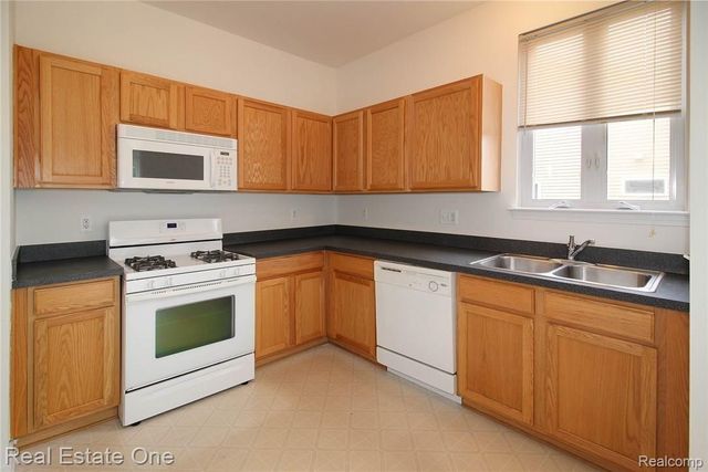 11102 Pheasant Run, Vienna Charter Township, MI 48420