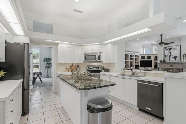 777 CATTAIL COURT NE, St Petersburg, FL 33703