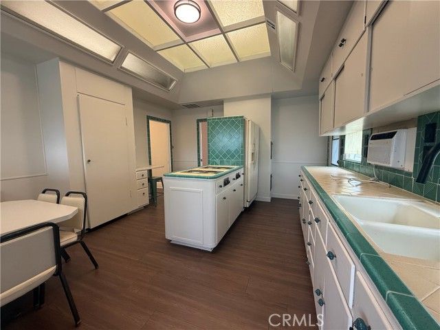 26520 Orange Avenue, Redlands, CA 92373