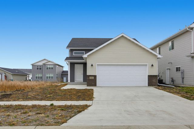 7007 Benji Lane, Horace, ND 58047