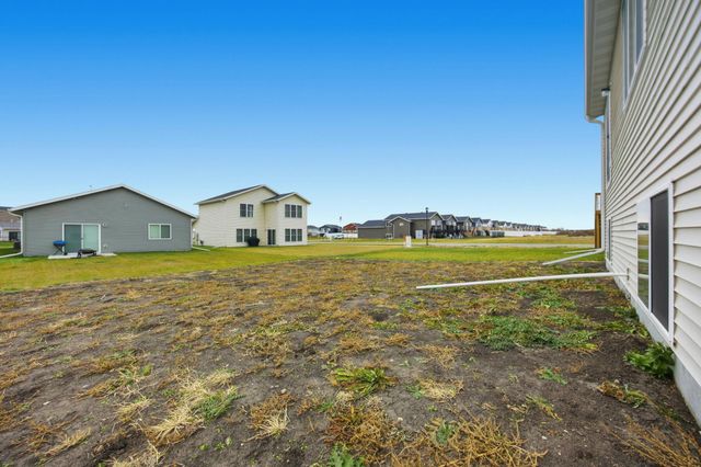 7007 Benji Lane, Horace, ND 58047