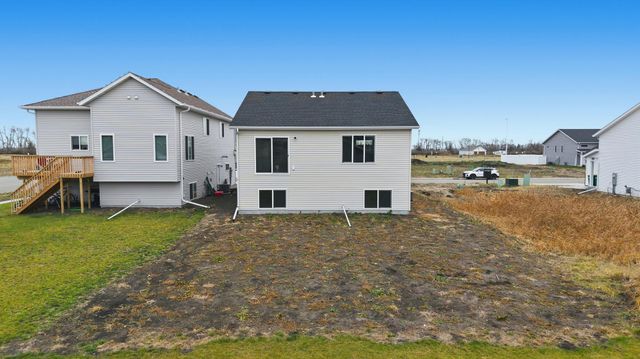 7007 Benji Lane, Horace, ND 58047