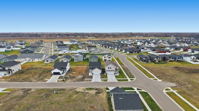 7007 Benji Lane, Horace, ND 58047
