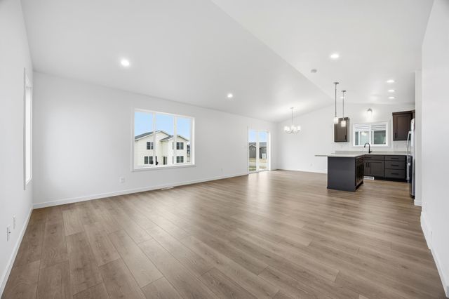 7007 Benji Lane, Horace, ND 58047