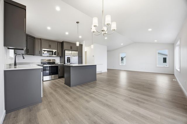 7007 Benji Lane, Horace, ND 58047