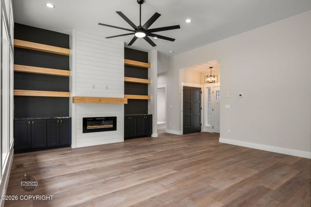 6119 N Radiant Dawn Circle, Wasilla, AK 99654